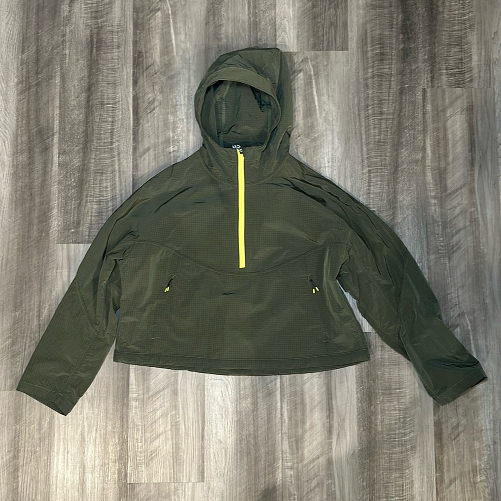 Lululemon Cinch-Back Half Zip Hiking Pullover - 8